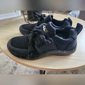 Snibbs Spaceclouds 2.0 Women's Black Athletic Casual Snaker size 5.5